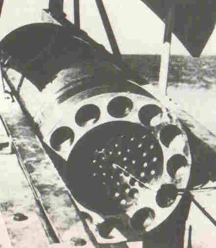 Abschussversuch mit RZ 100unter Me 210-Rumpf