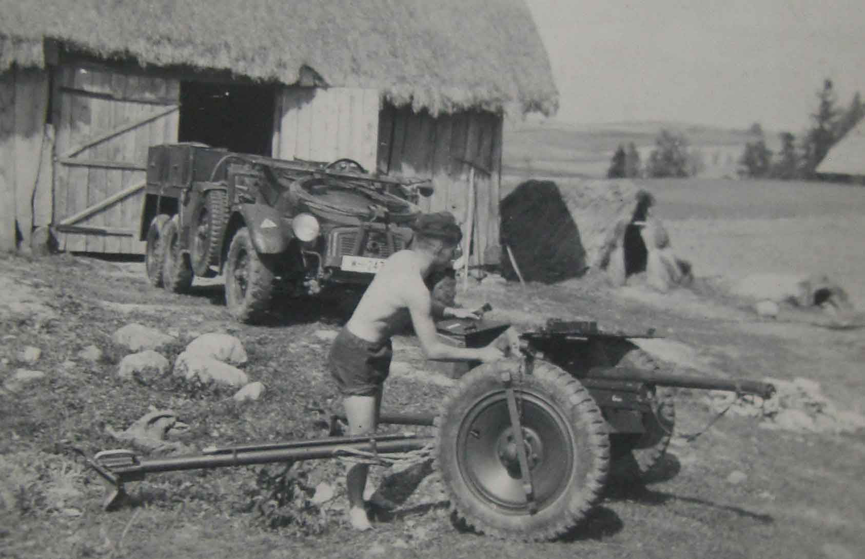 Ludwig Dorr mit 3,7-cm-Pak